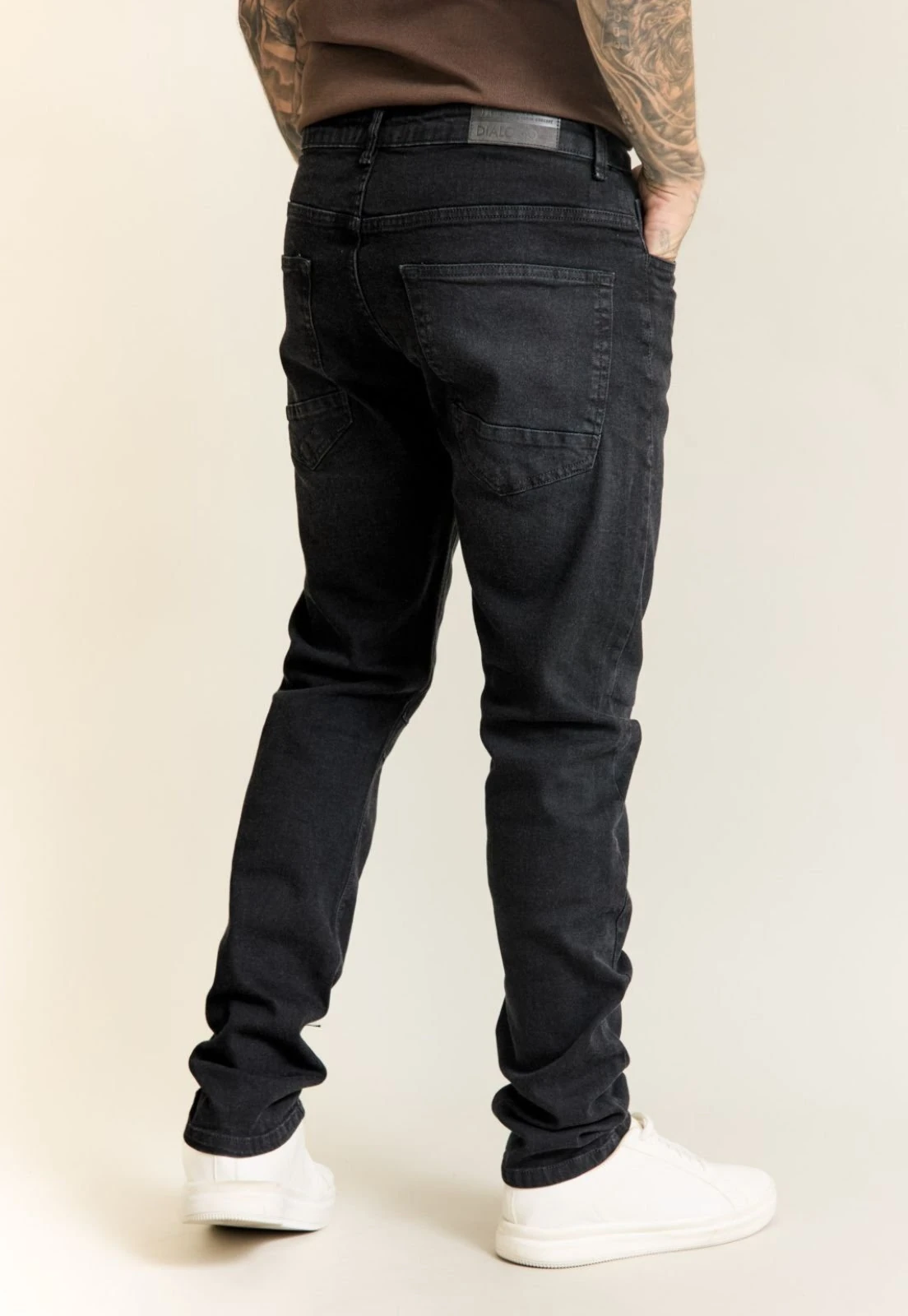 Dialogo-Jeans-Calca-Jeans-Masculina-Arqueada-Preta-com-Elastano-Dialogo--Preto-2177-37285941-2-zoom.png